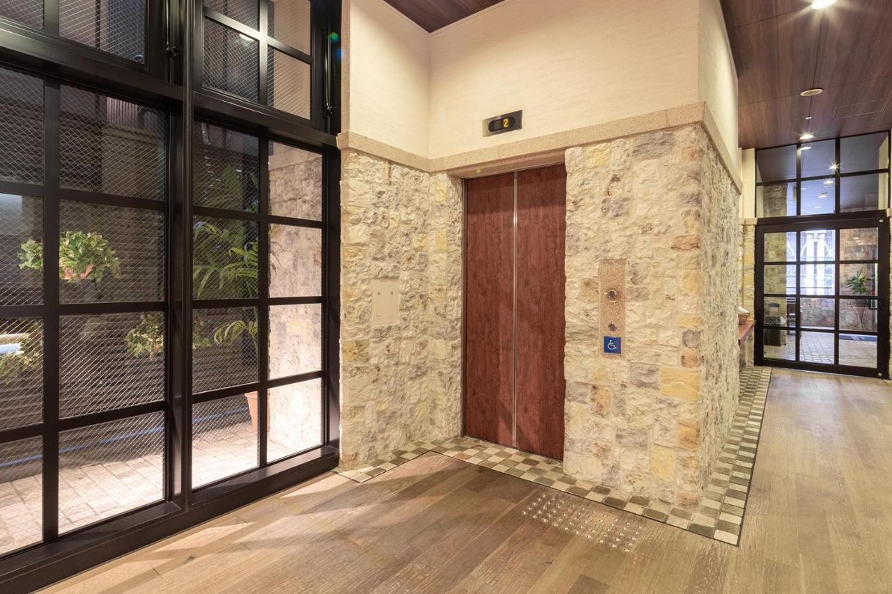 The Onefive Osaka Midosuji Hotel Exterior photo